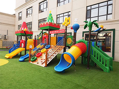 长春美沃德幼儿园滑梯组合项目